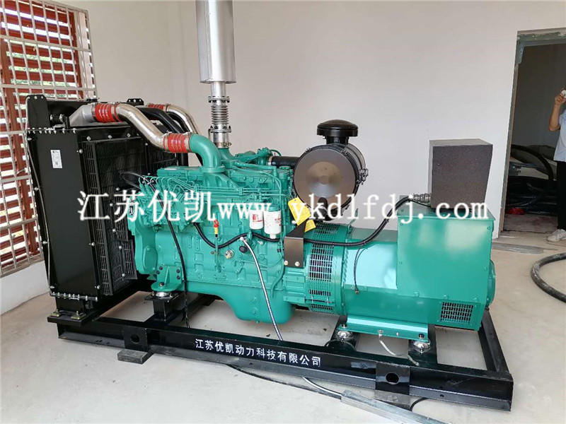2020年9月1日，300KW康明斯發(fā)電機組交付廣西某單位辦公備用電源使用