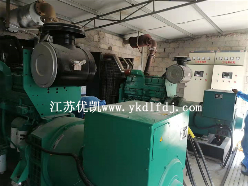 2021年9月29日，2臺康明斯550KW柴油發(fā)電機組完成并機調(diào)試培訓(xùn)工作