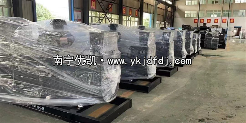 2022年7月28日，多臺(tái)上柴發(fā)電機(jī)組發(fā)貨某高速公路服務(wù)區(qū)