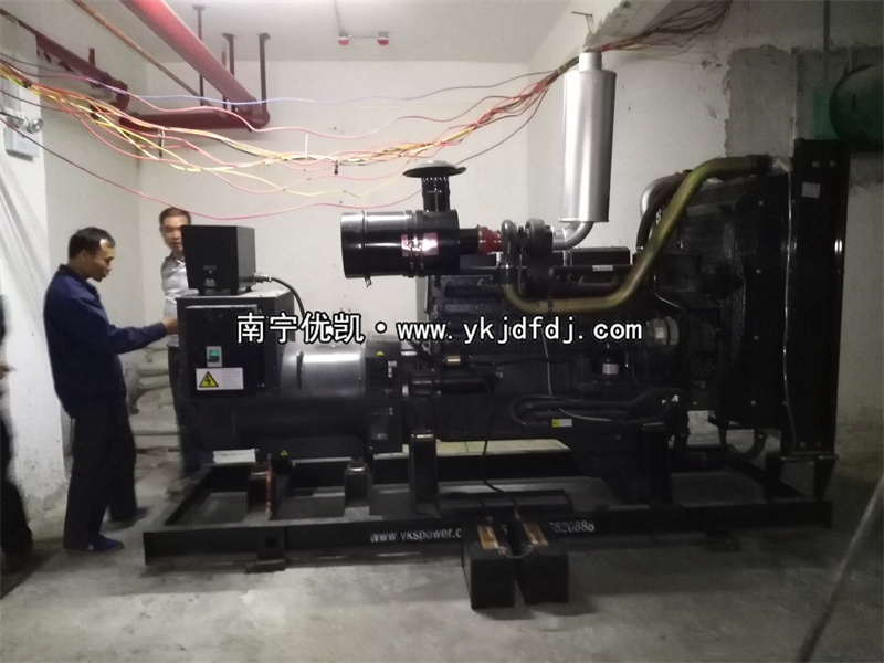 2022年8月3日，300KW凱普發(fā)電機(jī)組安裝調(diào)試現(xiàn)場(chǎng)
