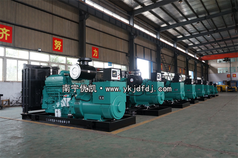 2022年12月2日，300KW康明斯柴油發(fā)電機(jī)組發(fā)貨浙江